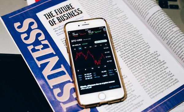 Comment choisir un bon scanner de diapositives pour la numérisation de souvenirs anciens?